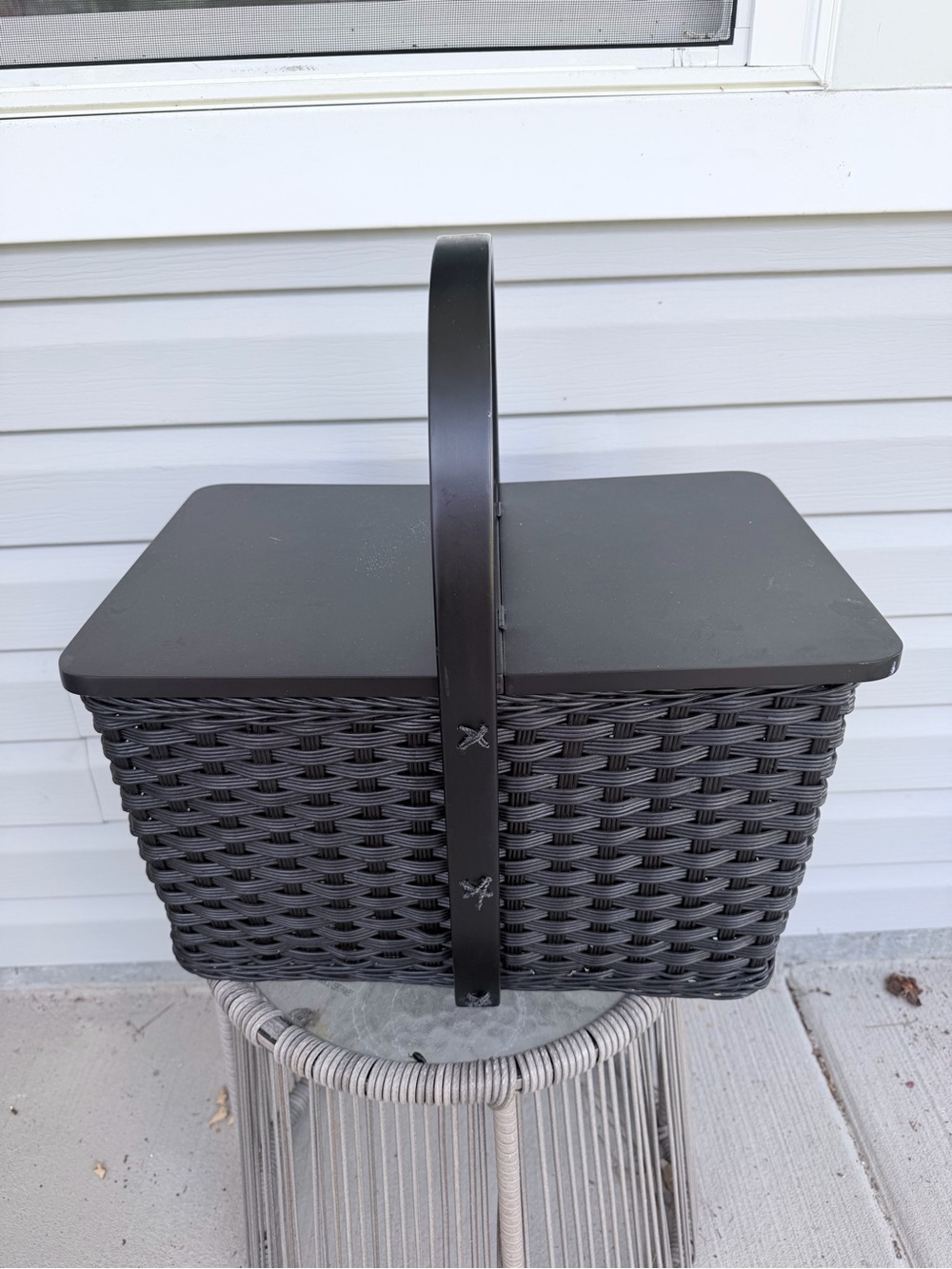 Gothic black picnic basket with wooden handle and wooden lid by pottery barn